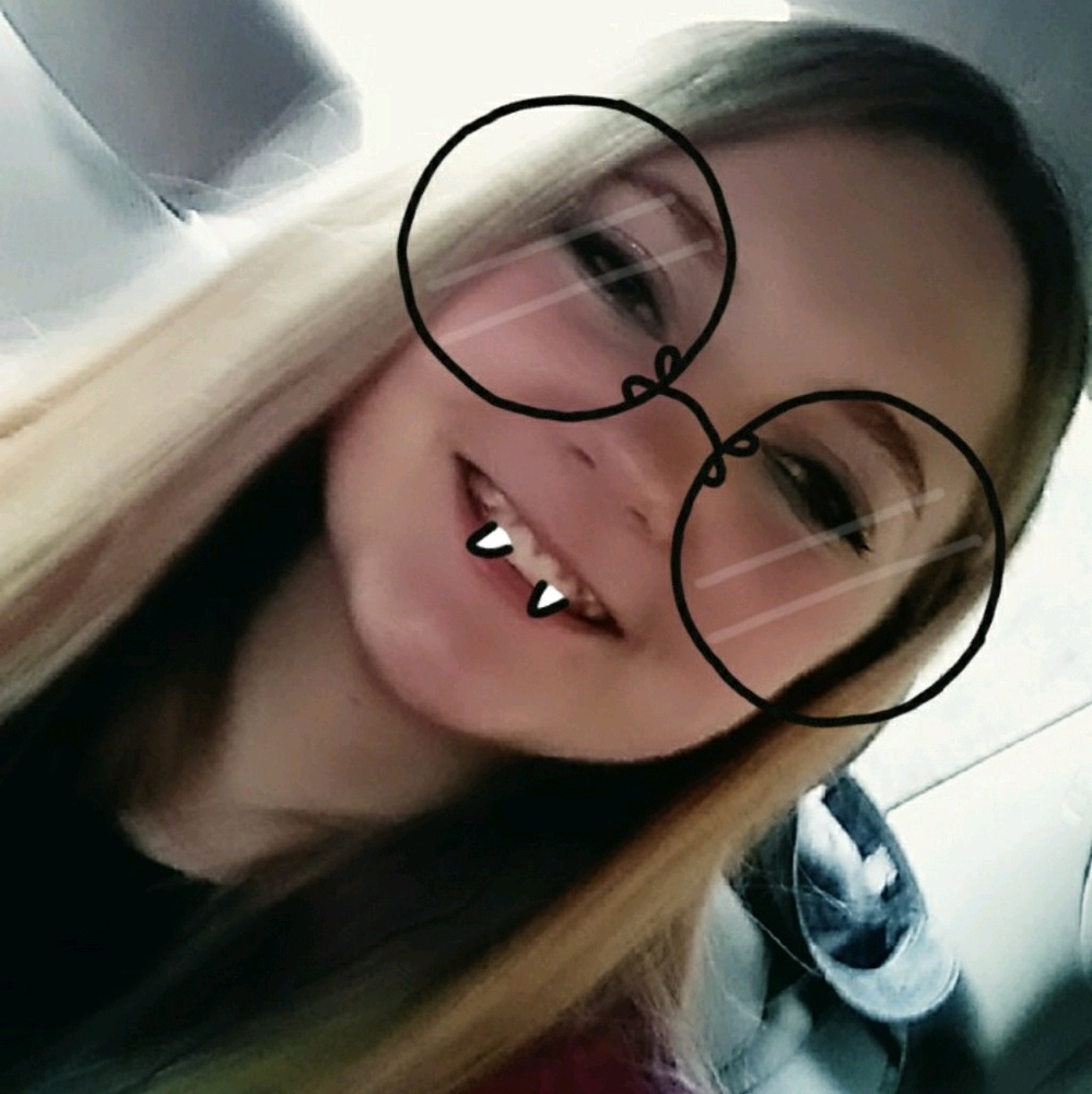 Meet your Posher, Liv